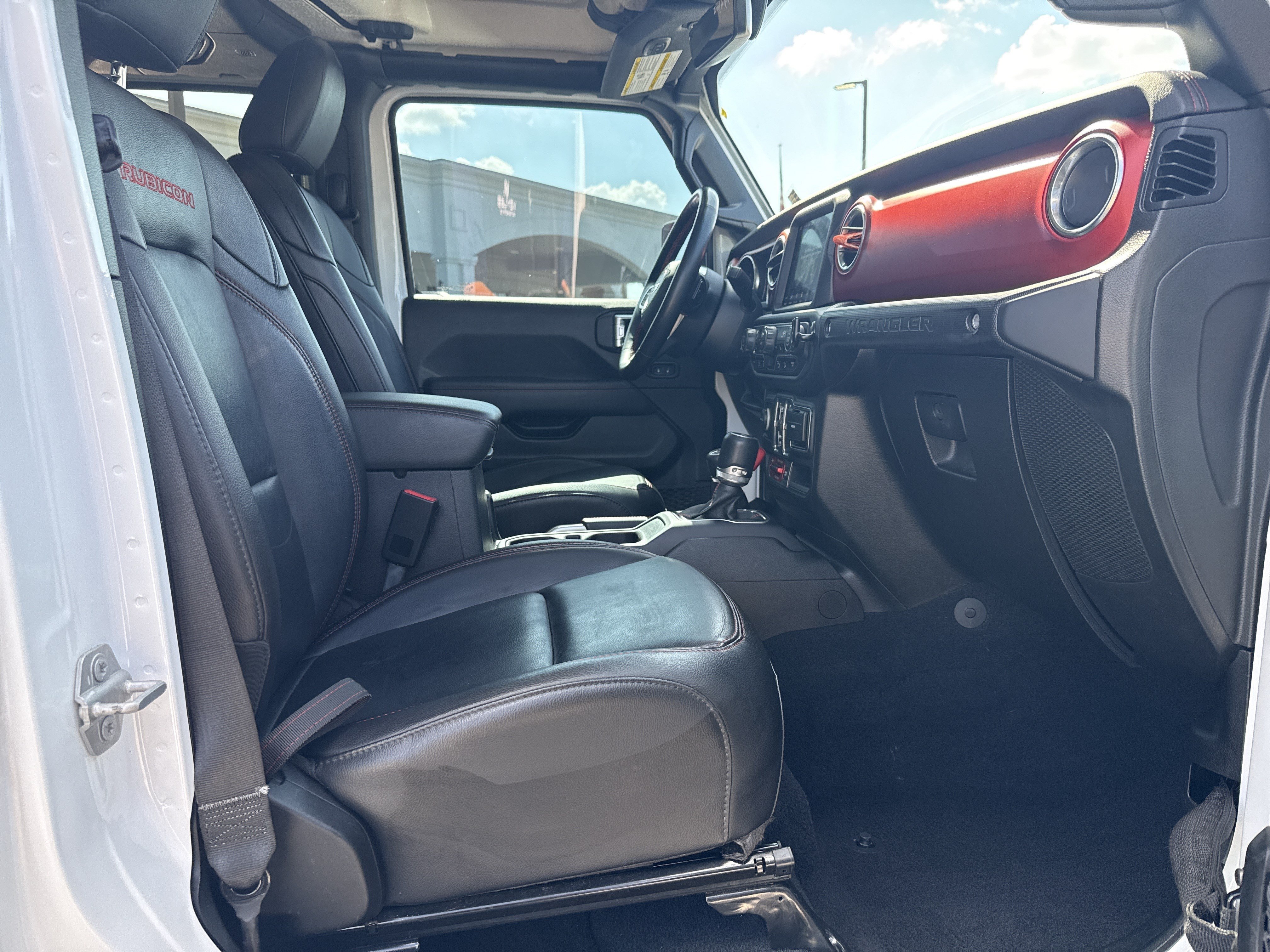 Used 2020 Bright White Clearcoat Jeep Rubicon image 18
