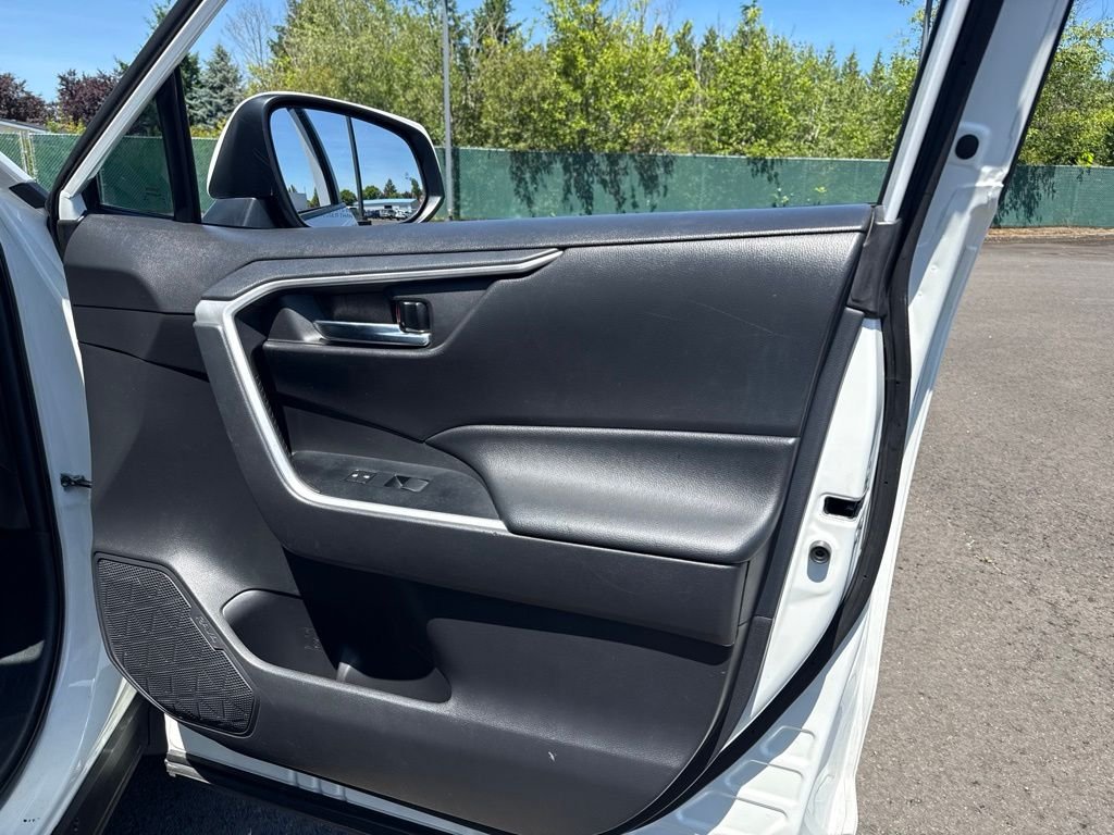 Used 2021 Super White Toyota XLE image 24