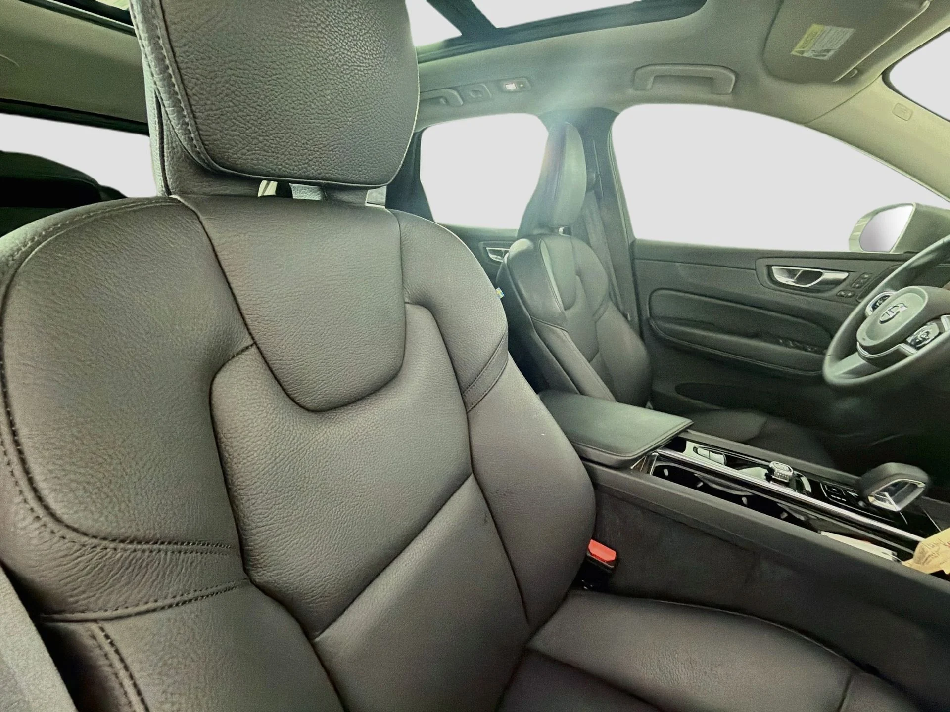 Certified Used 2023 Silver Dawn Volvo Plus image 29