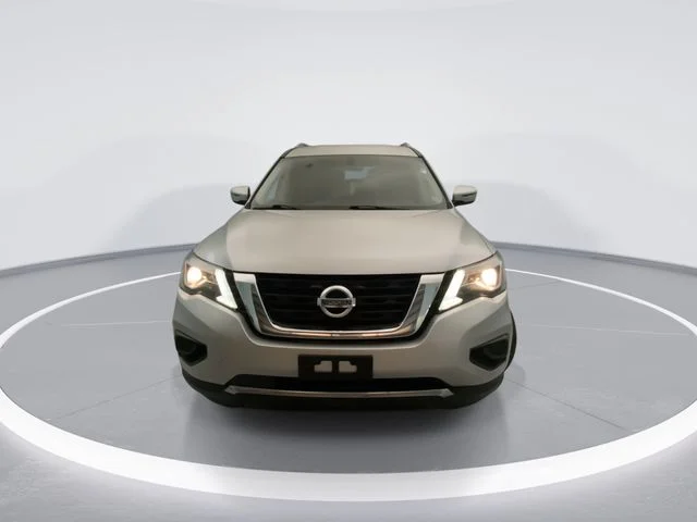 Used 2019 Silver Nissan S image 7