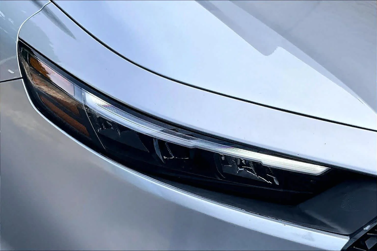 Used 2024 Solar Silver Metallic Honda EX image 28