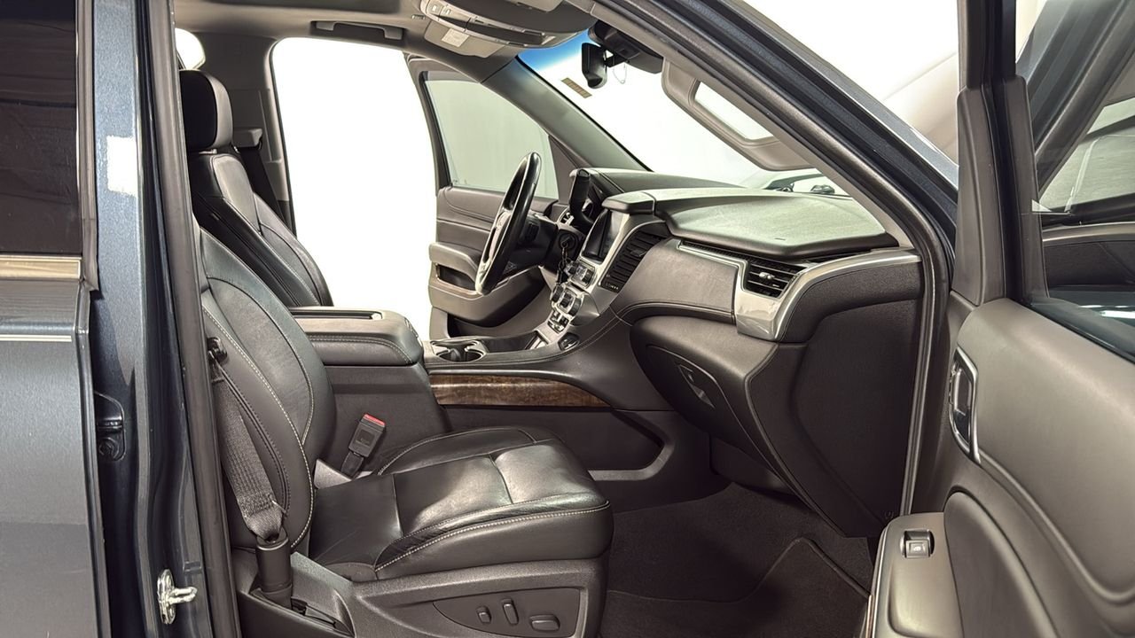 Used 2019 Gray Chevrolet LT image 18