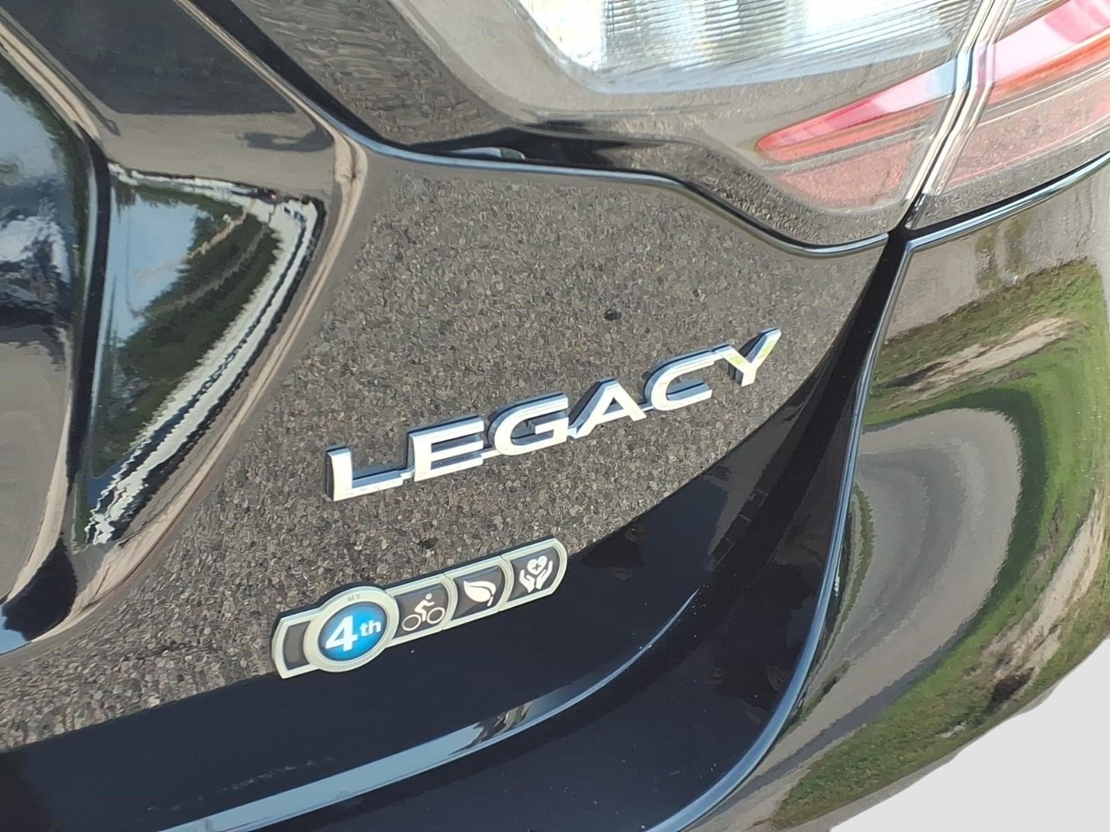 Used 2023 Crystal Black Silica Subaru Limited image 5