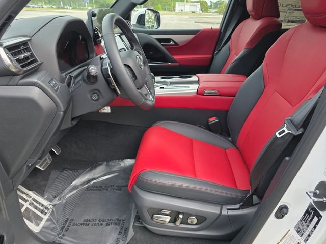 2025 Lexus LX 700h F-Sport - Photo 24