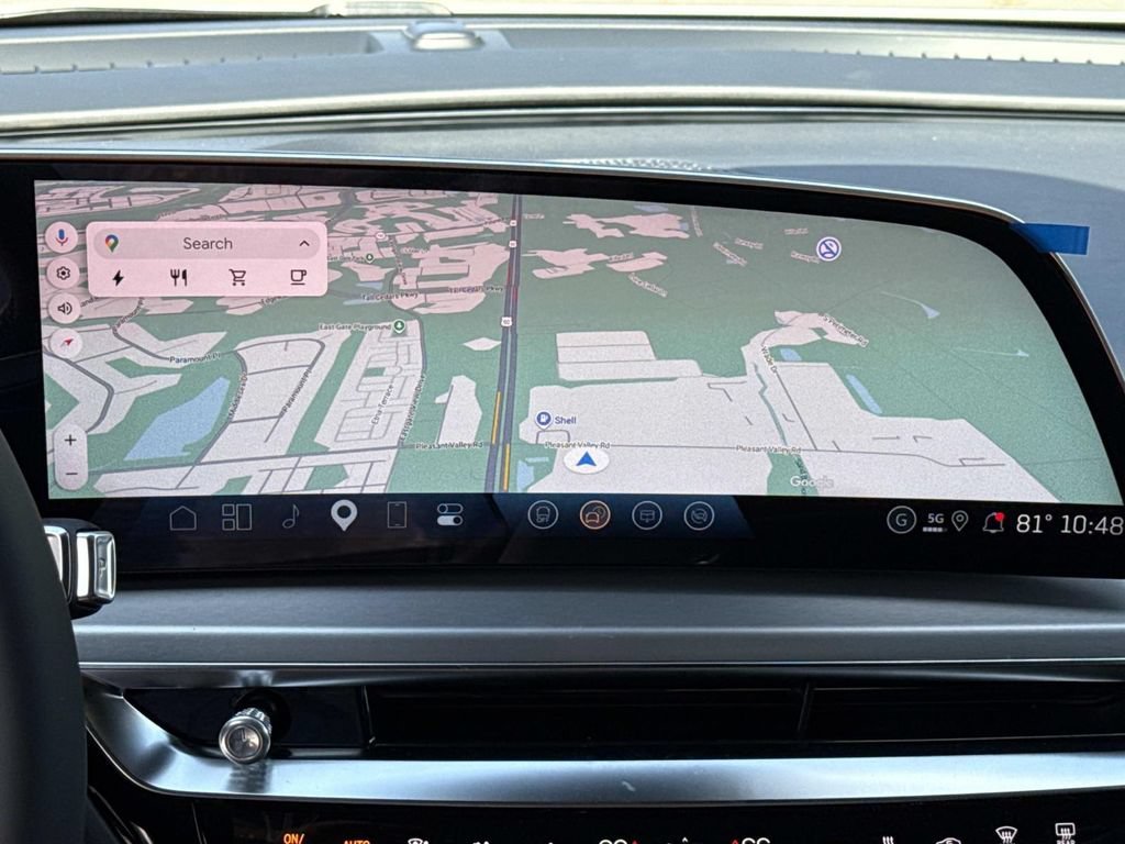 2027 Cadillac LYRIQ Luxury - Photo 12