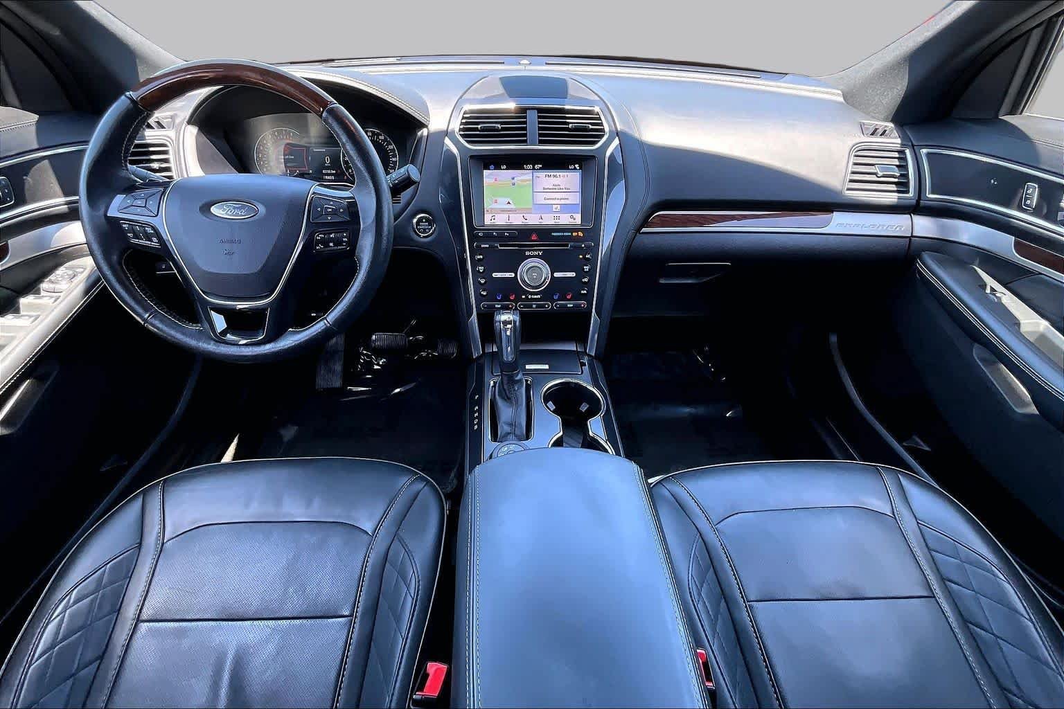 Used 2017 Magnetic Metallic Ford Platinum image 15