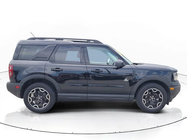 Used 2025 Black Ford Outer Banks image 4