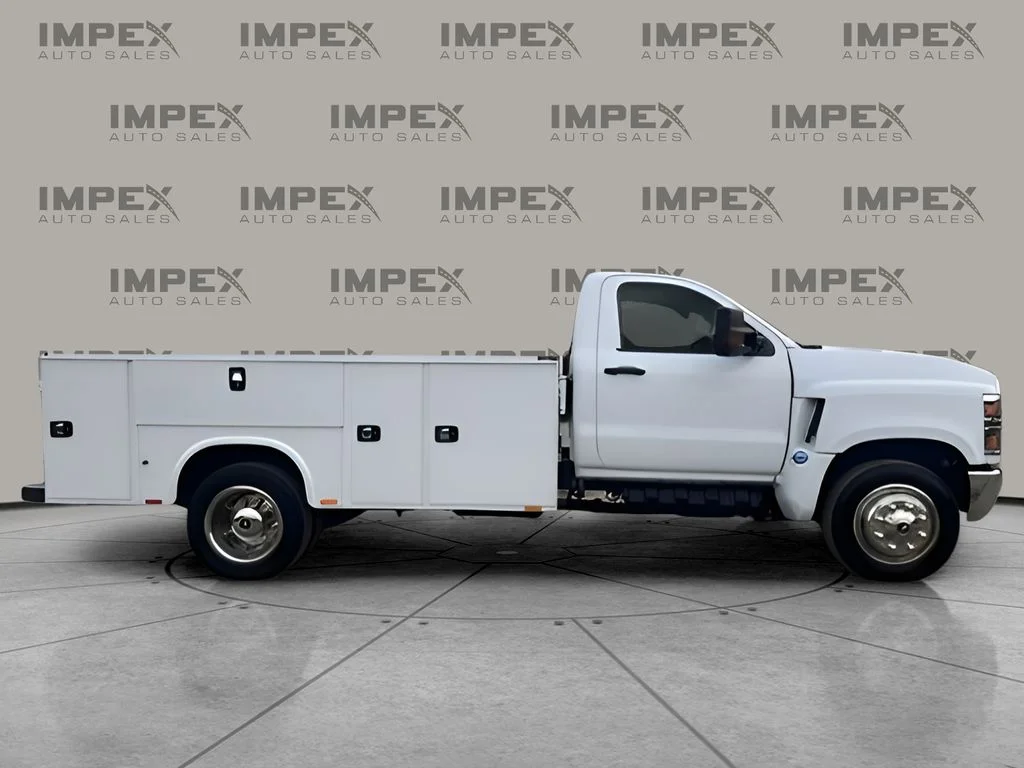 Used 2020 White Chevrolet Work Truck image 8