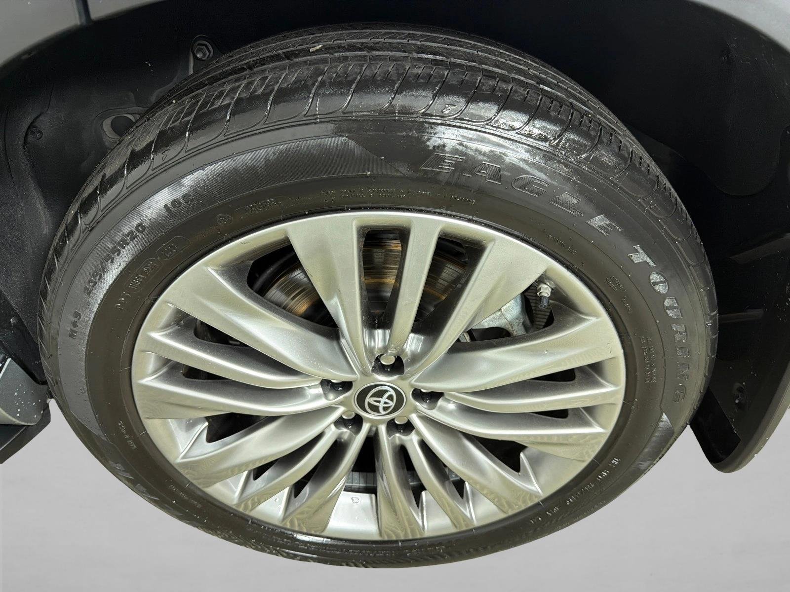 Used 2024 Celestial Silver Metallic Toyota Platinum image 21