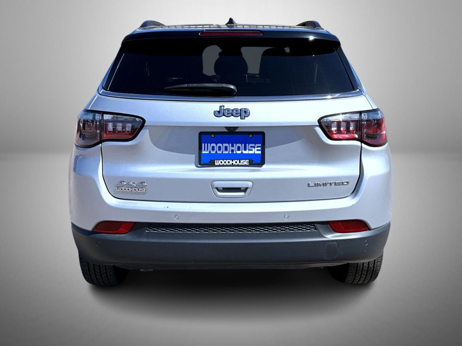 Certified Used 2025 Silver Jeep Limited image 6