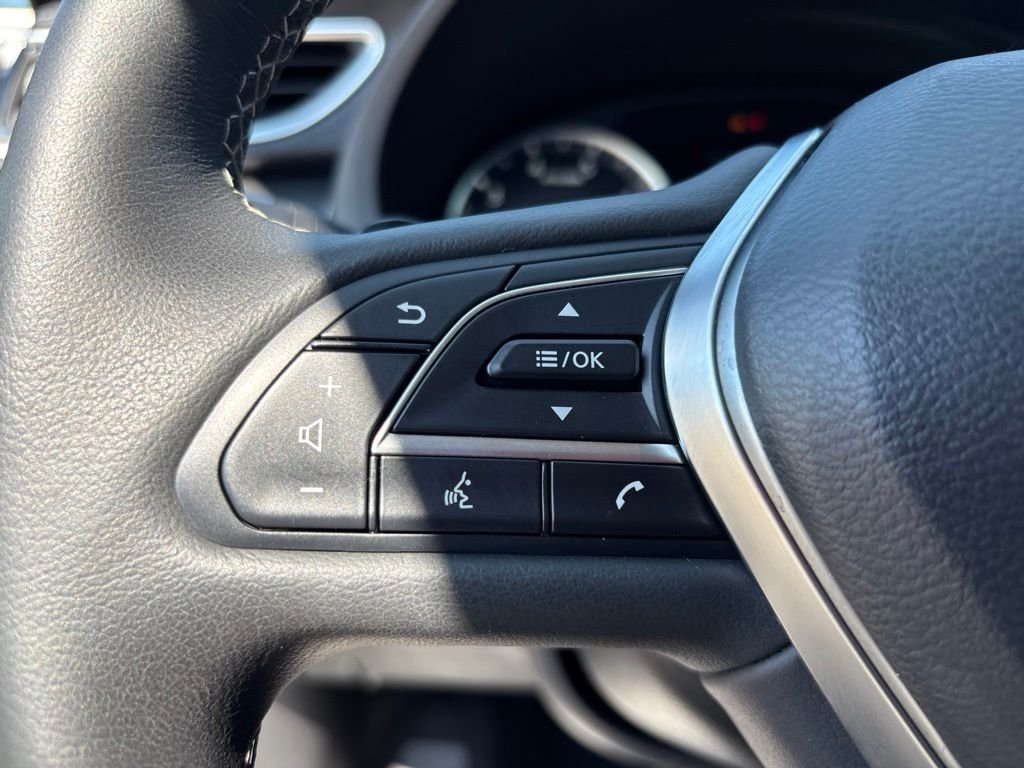 Used 2025 Gray INFINITI PURE image 22