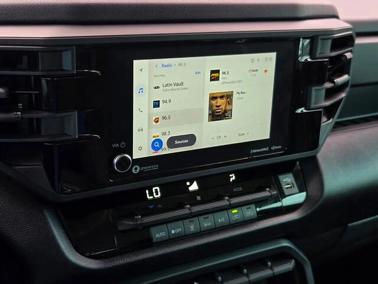 Used 2023  Toyota SR image 18