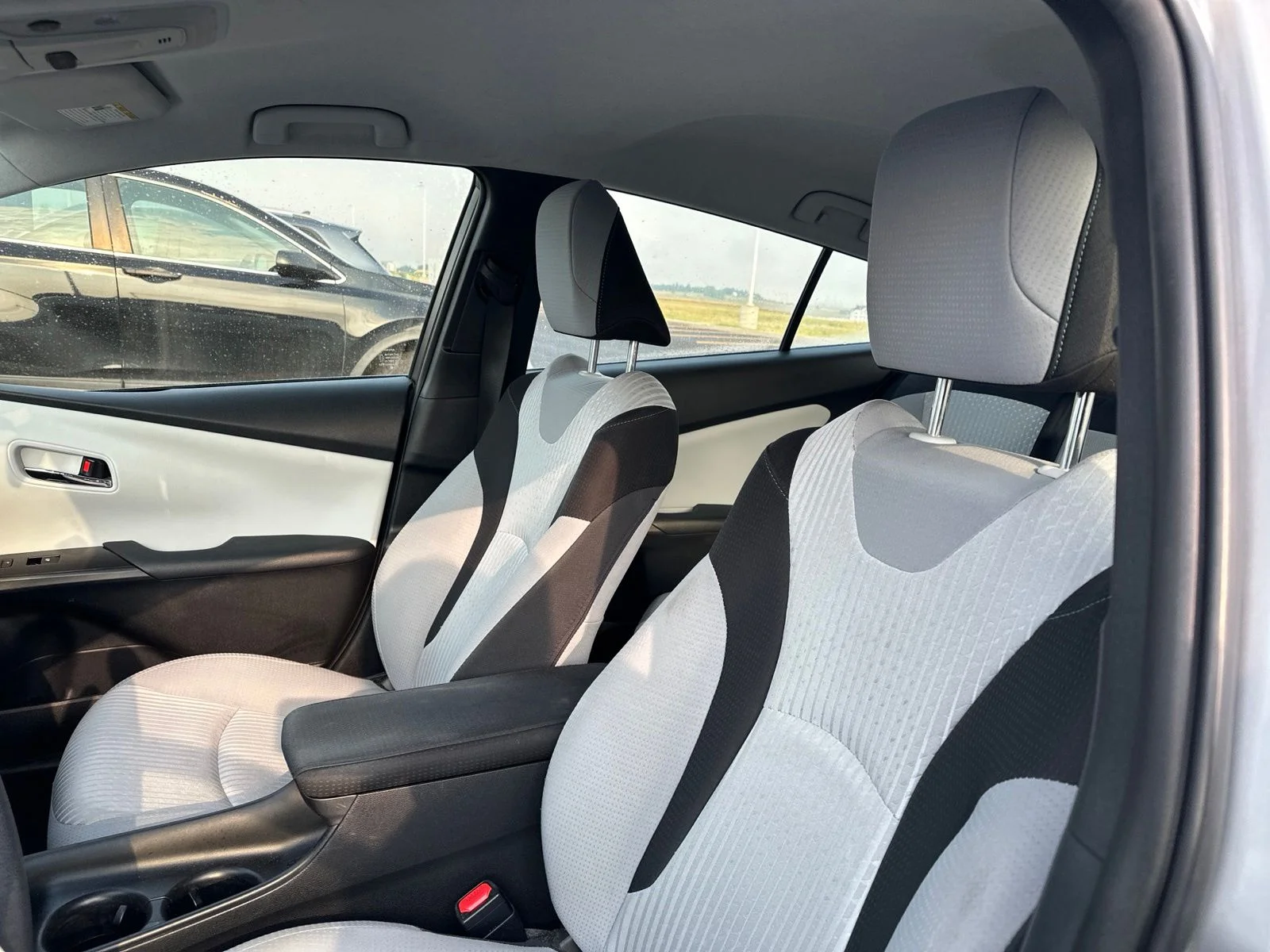 Used 2017 Silver Toyota Two image 5