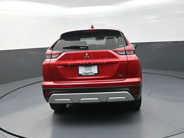 Used 2024  Mitsubishi SE image 8