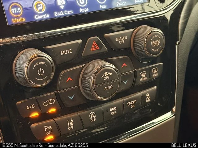 Used 2022 White Jeep Laredo X image 28