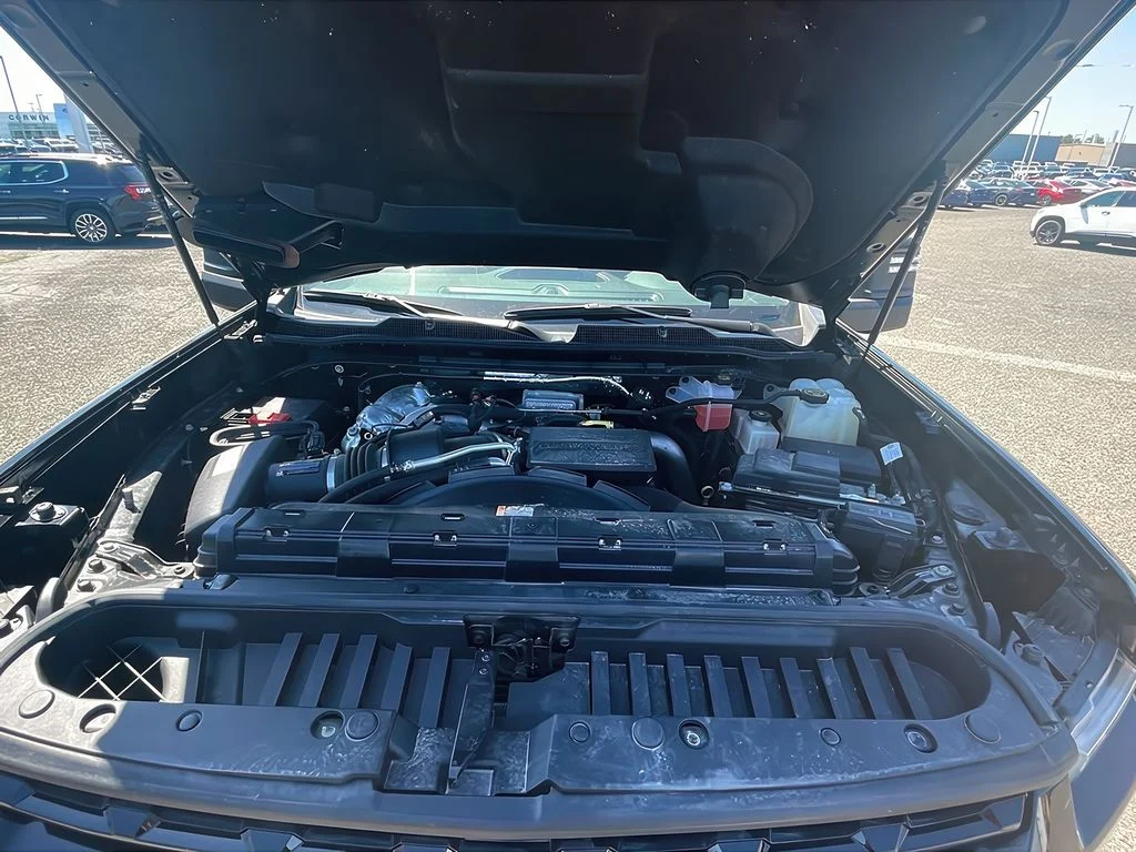 Used 2021 Black Chevrolet LT image 32