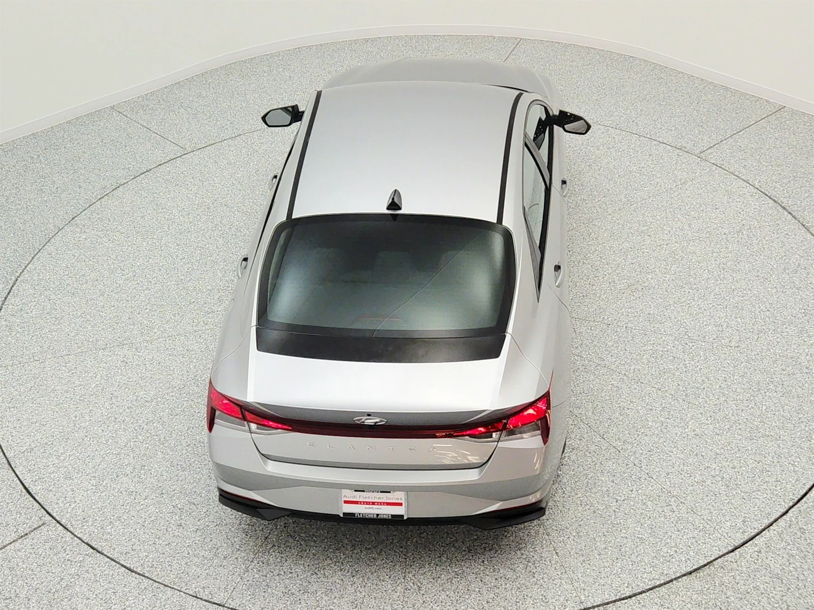 Used 2021 Shimmering Silver Pearl Hyundai SEL IVT image 27
