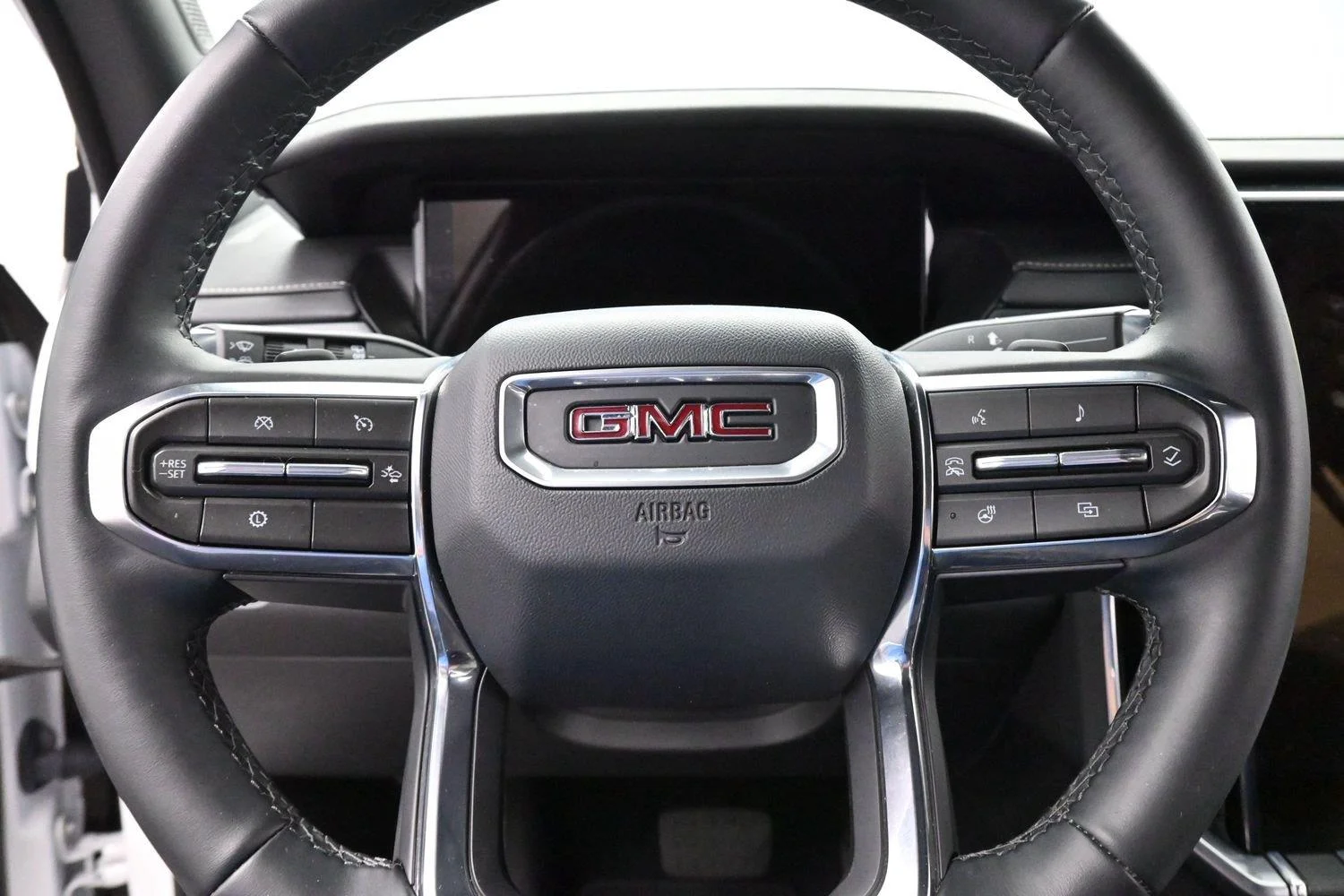 Used 2026 Summit White GMC Elevation image 19