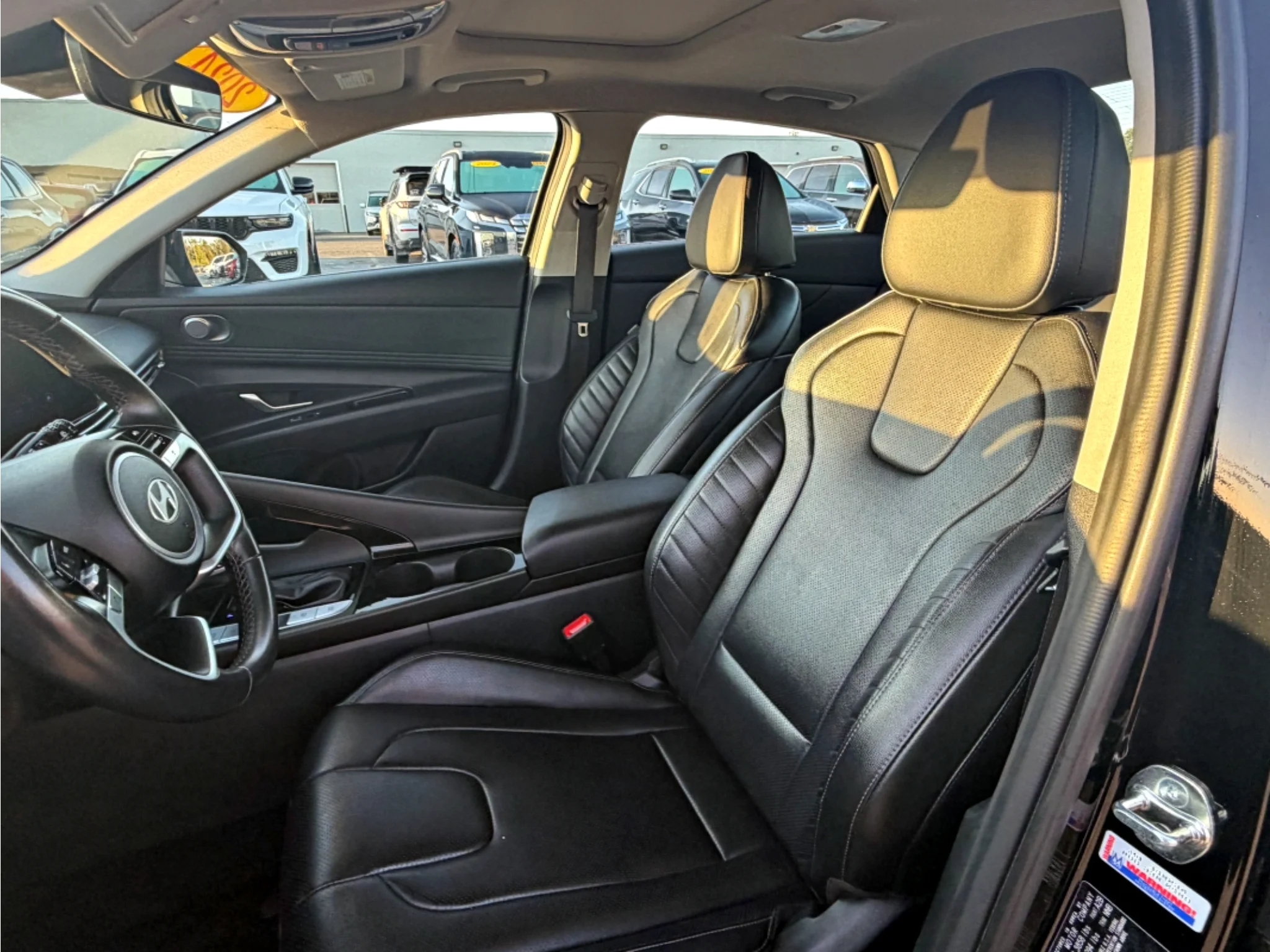 Used 2024 Abyss Black Hyundai Limited image 20