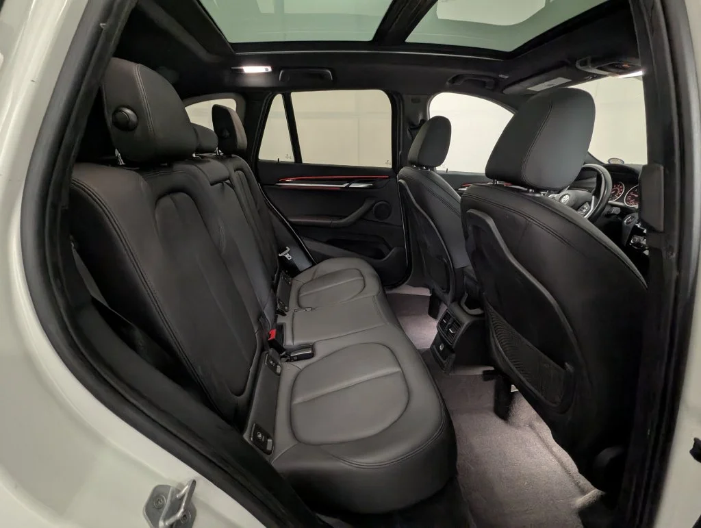 Used 2018 White BMW xDrive28i image 51