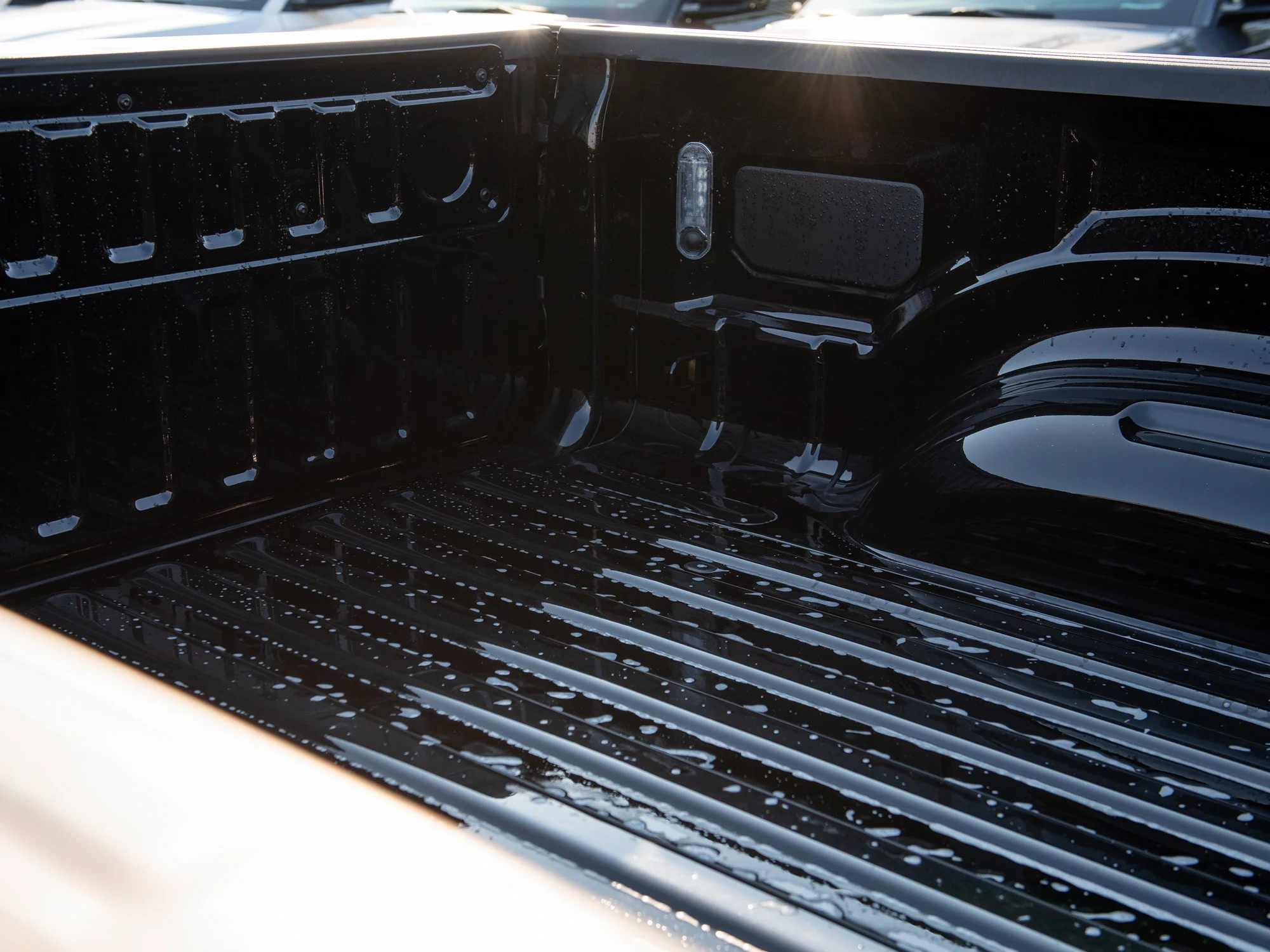 New 2026 Black RAM Sport* Crew Cab 4x4, Pano Sunroof, 3.92 Rear Axle, Passive Cold End Exhaust image 7