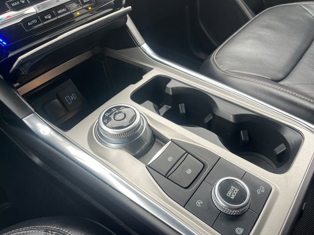 Used 2022 Black Metallic Ford Limited image 28