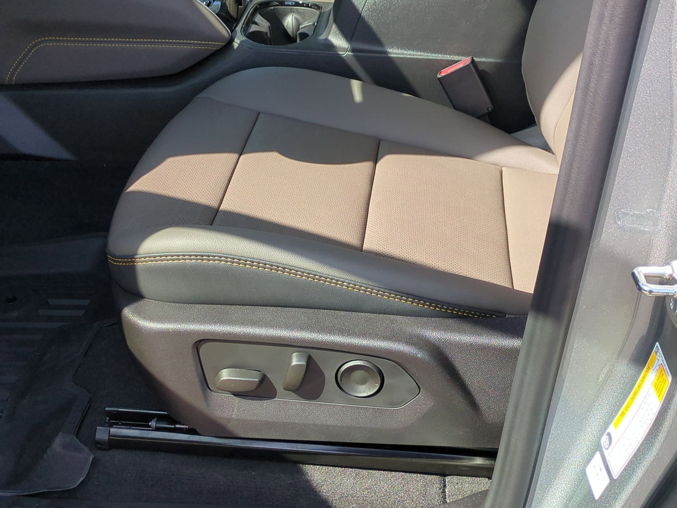 2026 Chevrolet Colorado ZR2 - Photo 12