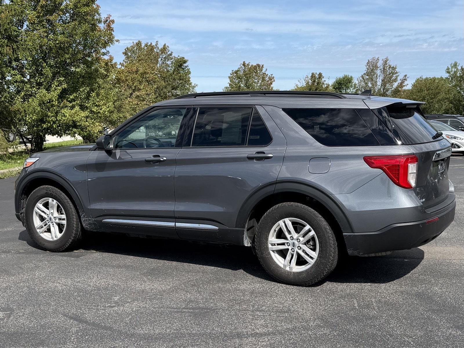 Used 2024 Carbonized Gray Ford XLT image 5