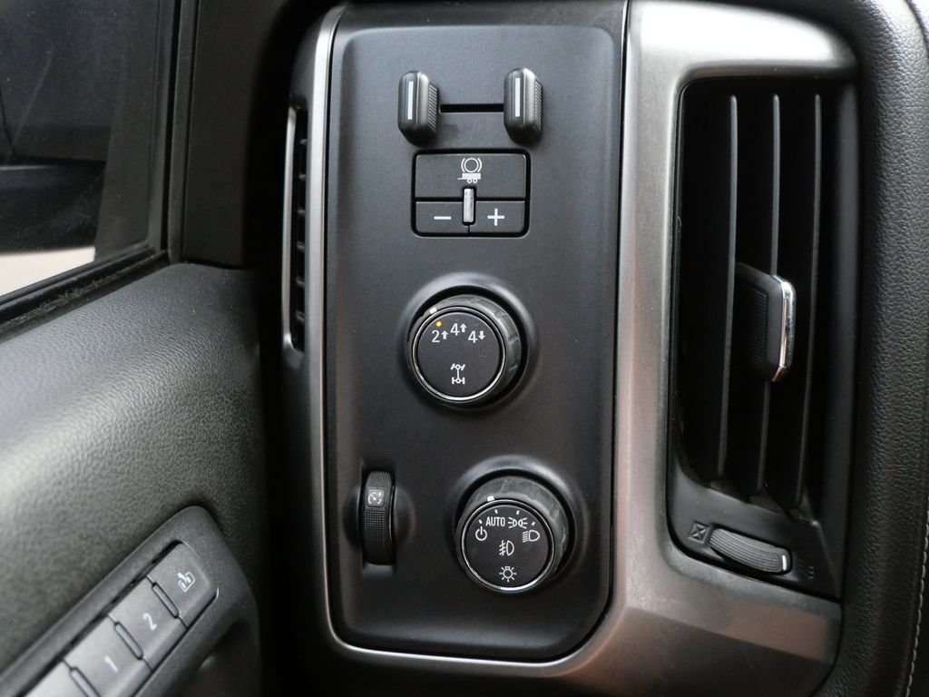 Used 2018 Black Chevrolet LTZ image 24