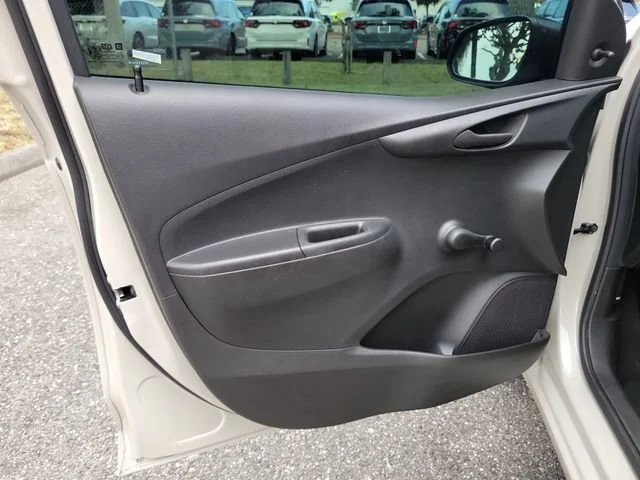 2018 Chevrolet Spark LS - Photo 26