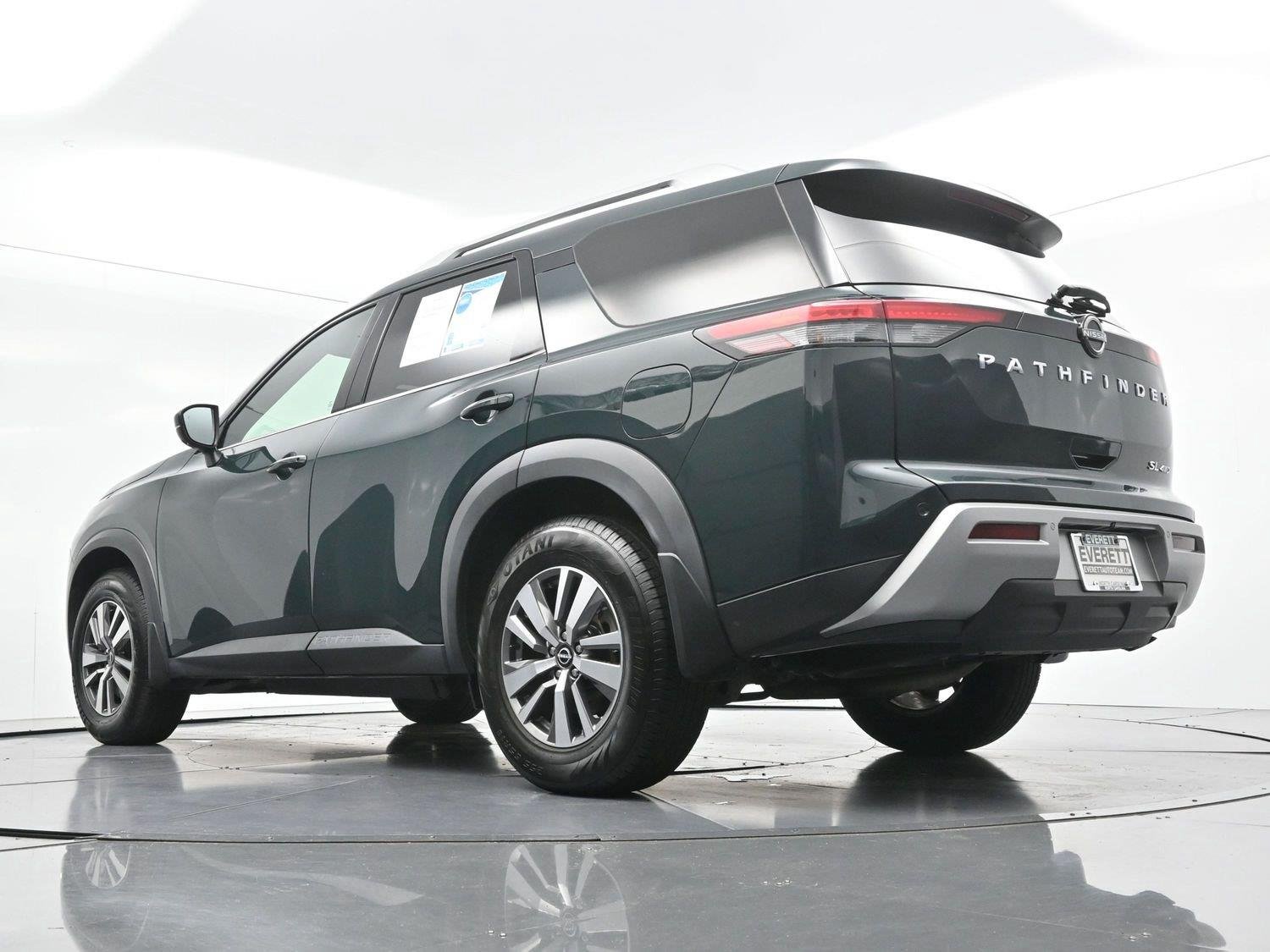 Used 2022 Green Nissan SL image 55