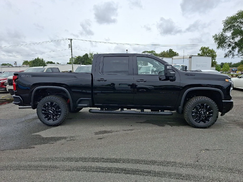New 2026 Black Chevrolet LT image 9
