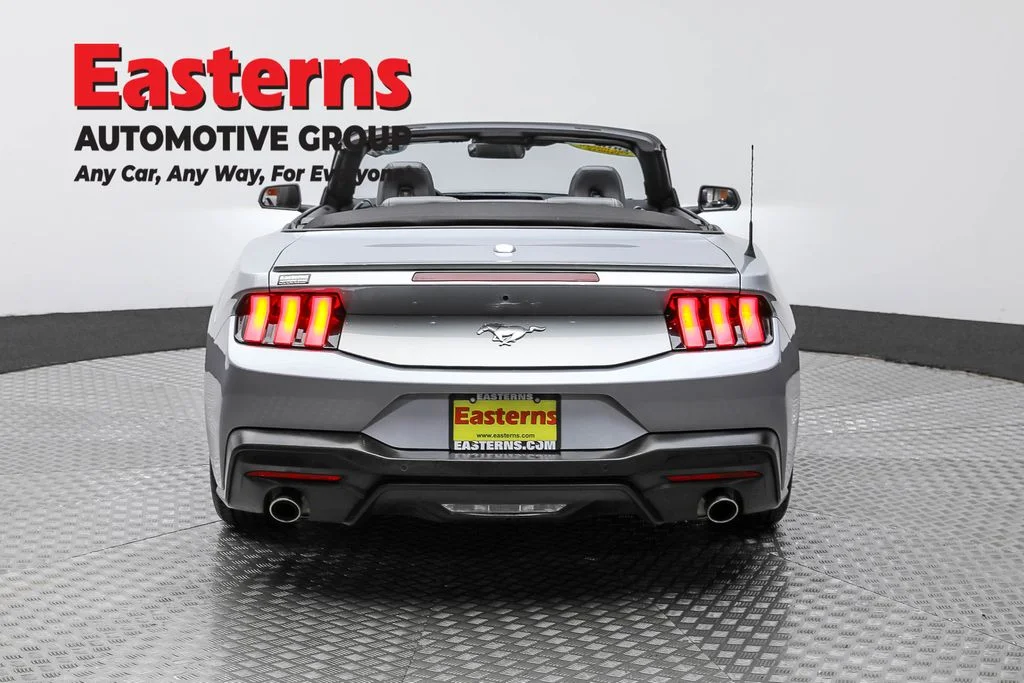 Used 2024 Silver Ford EcoBoost Premium image 6
