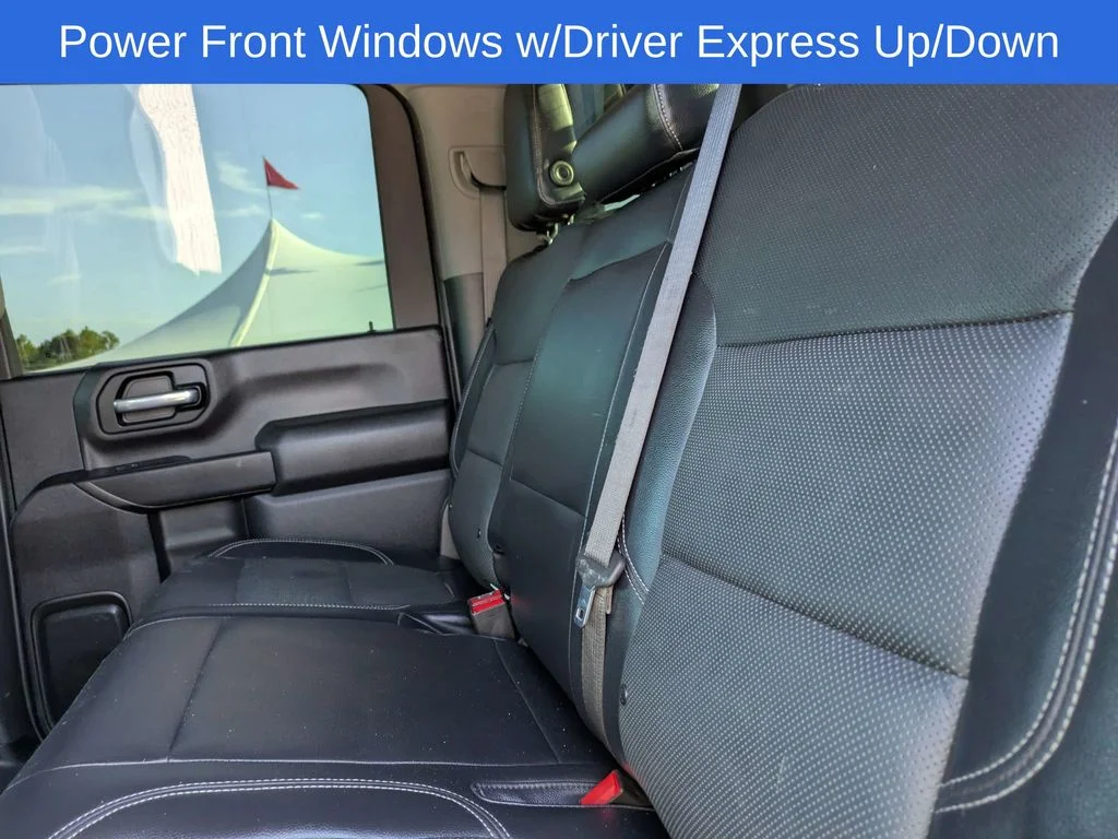 Used 2022 White Chevrolet LT image 12