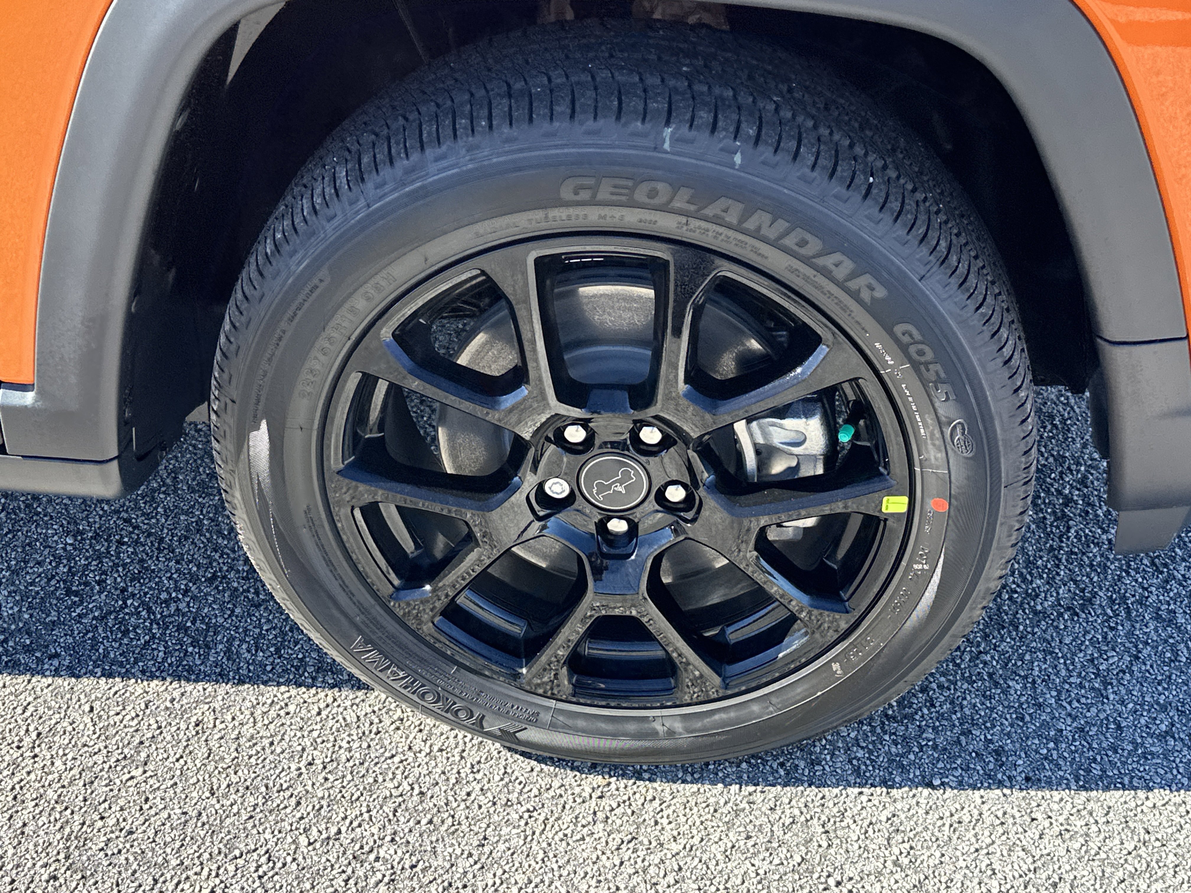 New 2026 Joose (DISC) Jeep Latitude Altitude image 13