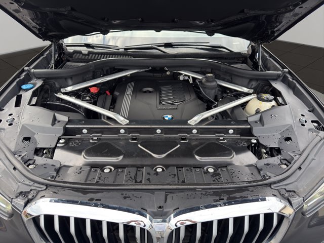 Used 2019 Dark Graphite Metallic BMW xDrive40i image 24