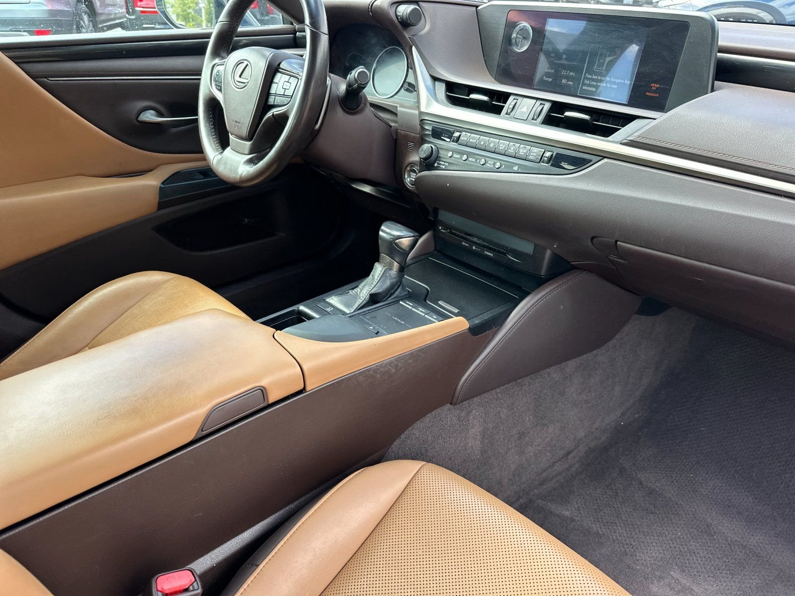 Used 2020 White Lexus 350 image 15