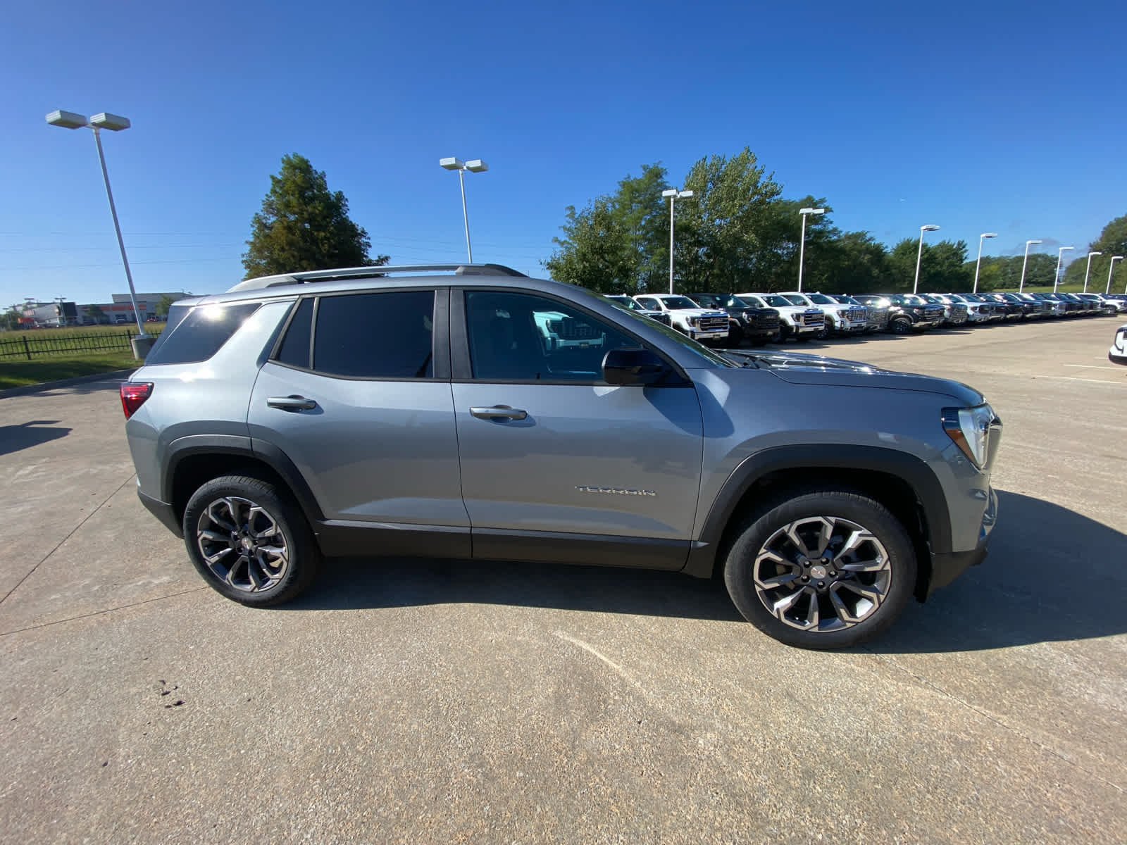 New 2027 Sterling Metallic GMC Elevation image 3