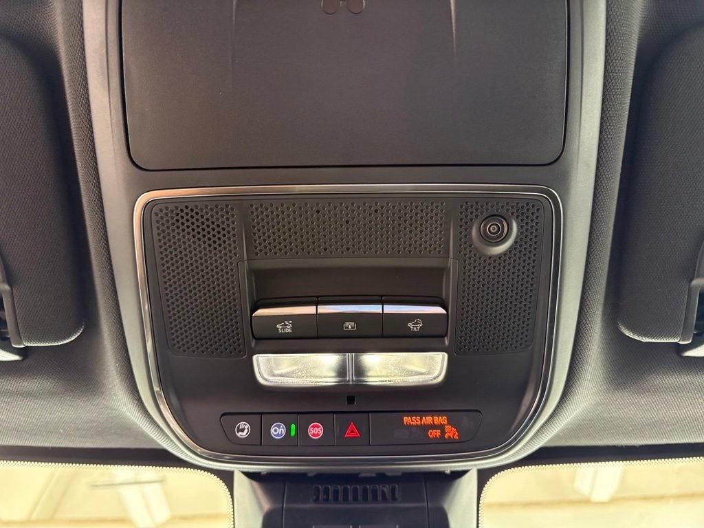 2027 Chevrolet Equinox RS - Photo 13