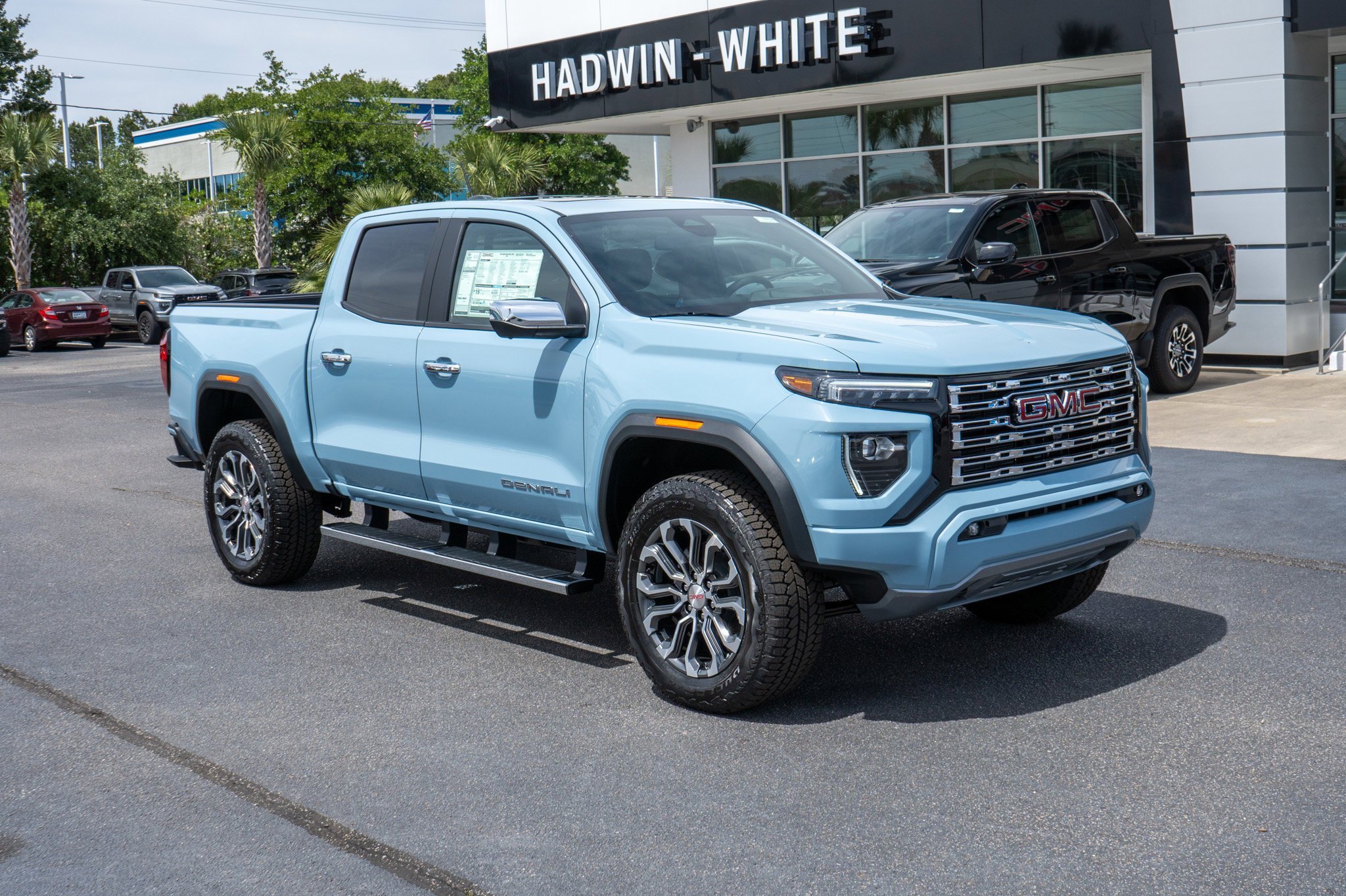 2026 GMC Canyon 4WD Denali Crew Cab Short Box's photo