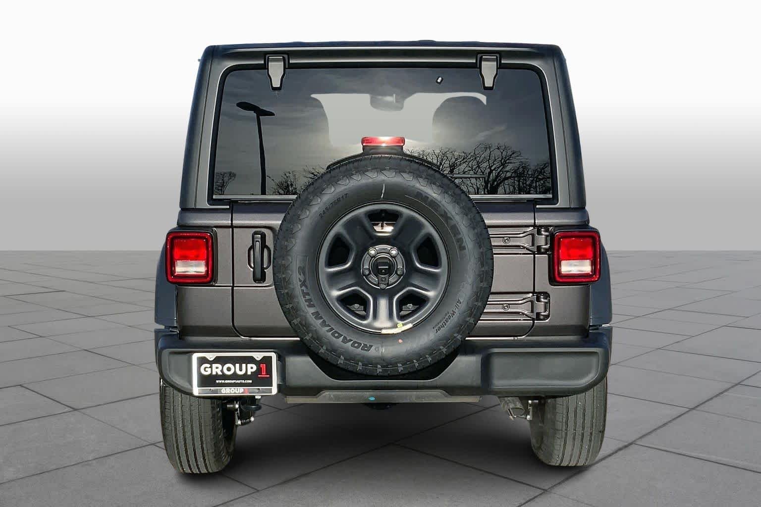 New 2026 Granite Crystal Metallic Clear-Coat Exterior Paint Jeep Sport image 4
