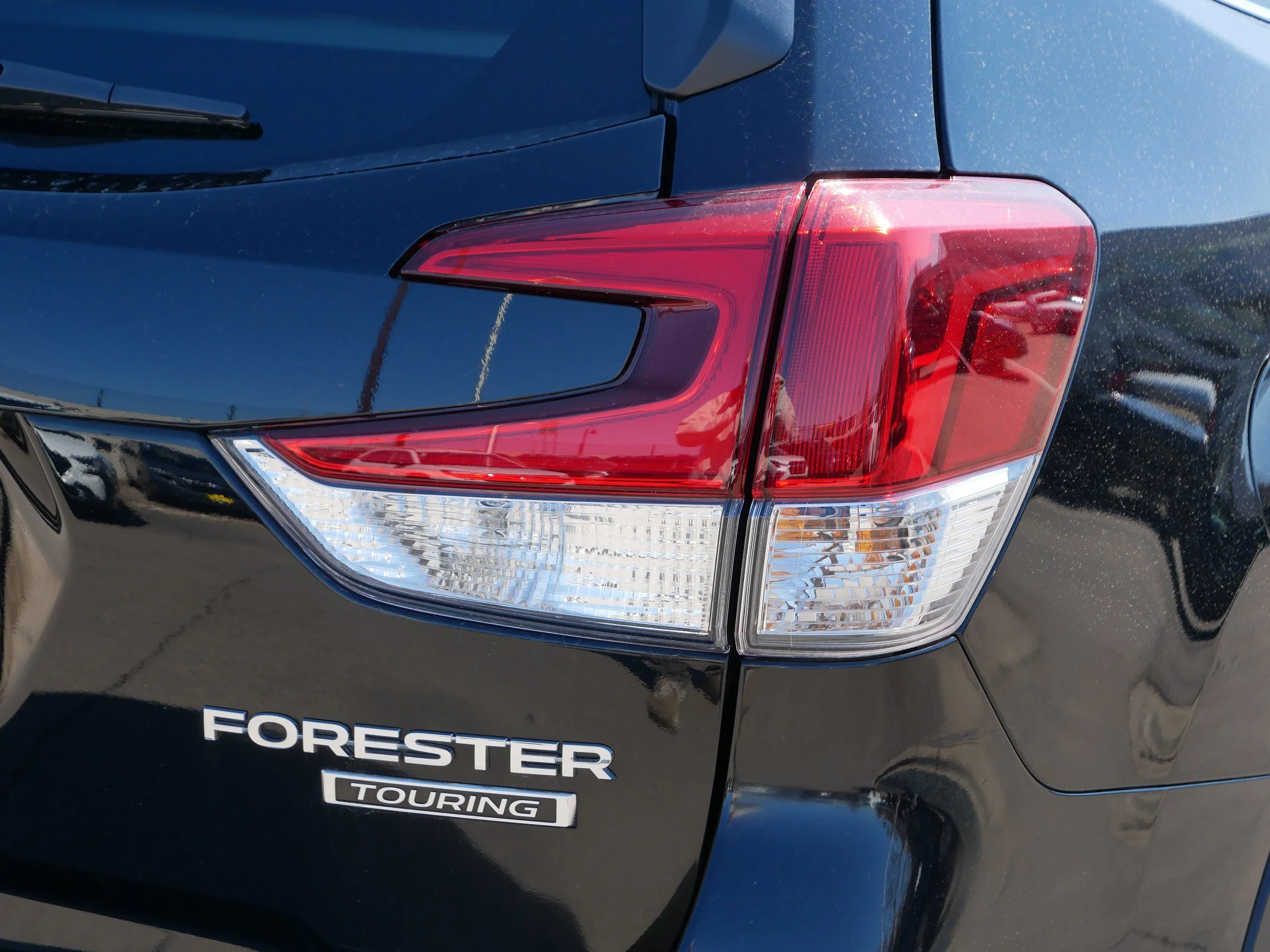 Used 2023 Crystal Black Silica Subaru Touring image 17