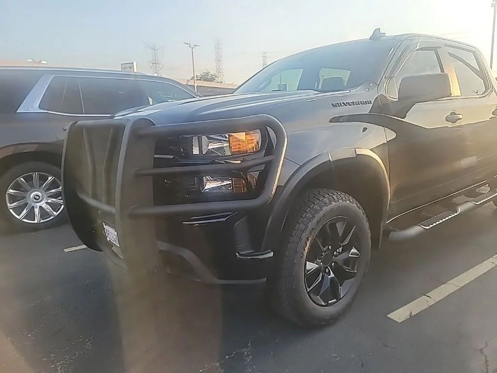 Used 2021 Black Chevrolet Custom image 2