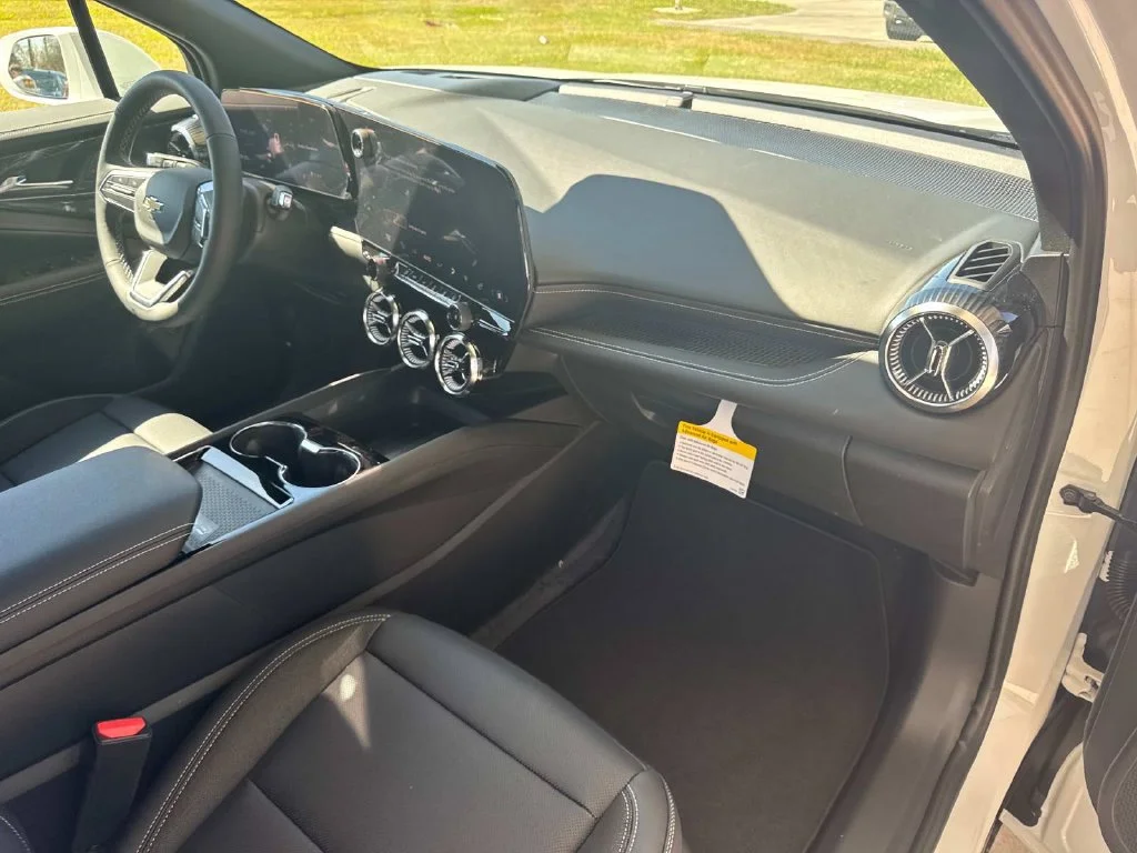 2025 Chevrolet Blazer EV LT - Photo 26