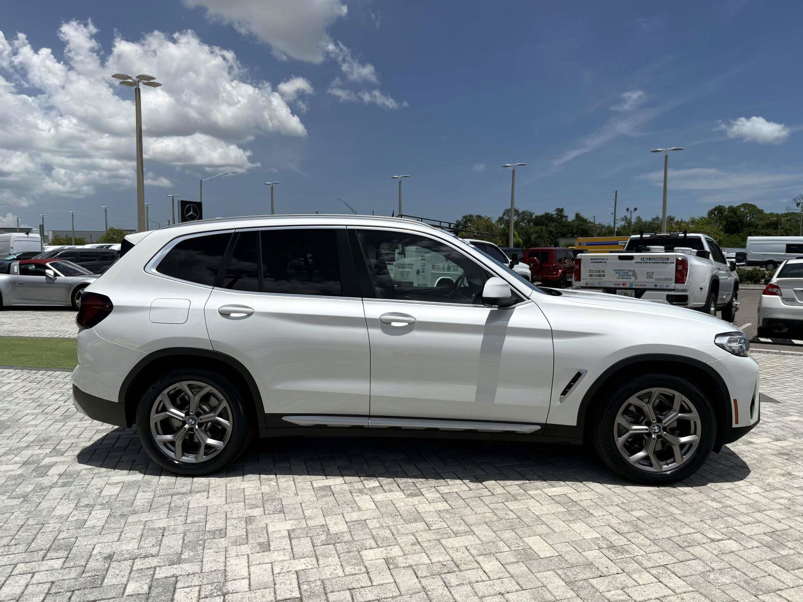 Used 2022 Mineral White Metallic BMW sDrive30i image 6