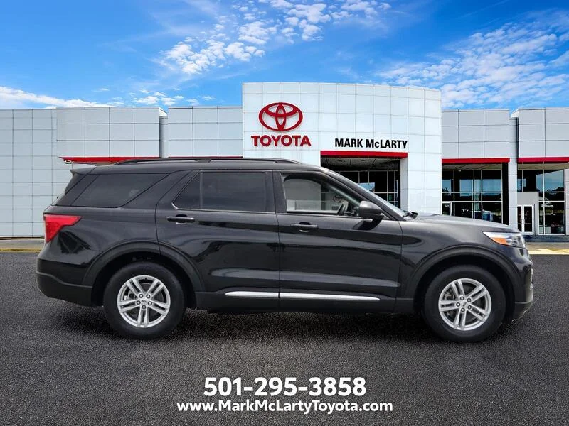 Used 2024 Black Metallic FORD XLT RWD image 6