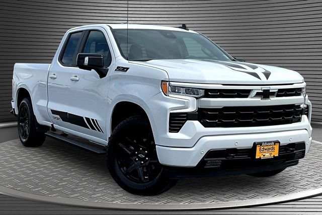 Used 2024 White Chevrolet RST image 3