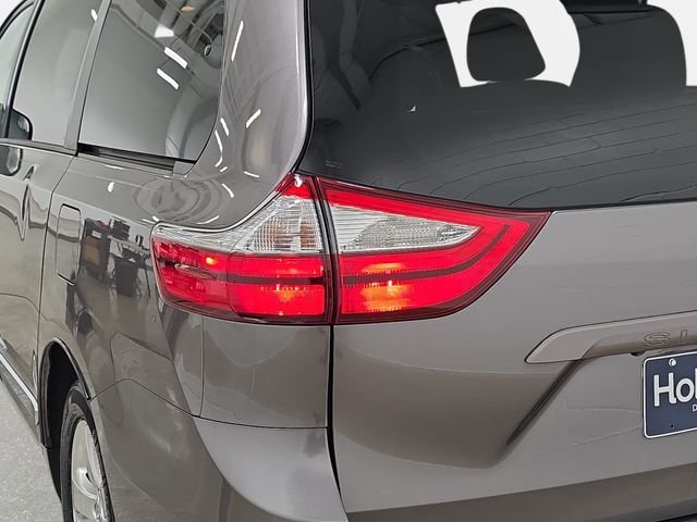 Used 2016 Gray Toyota LE image 34