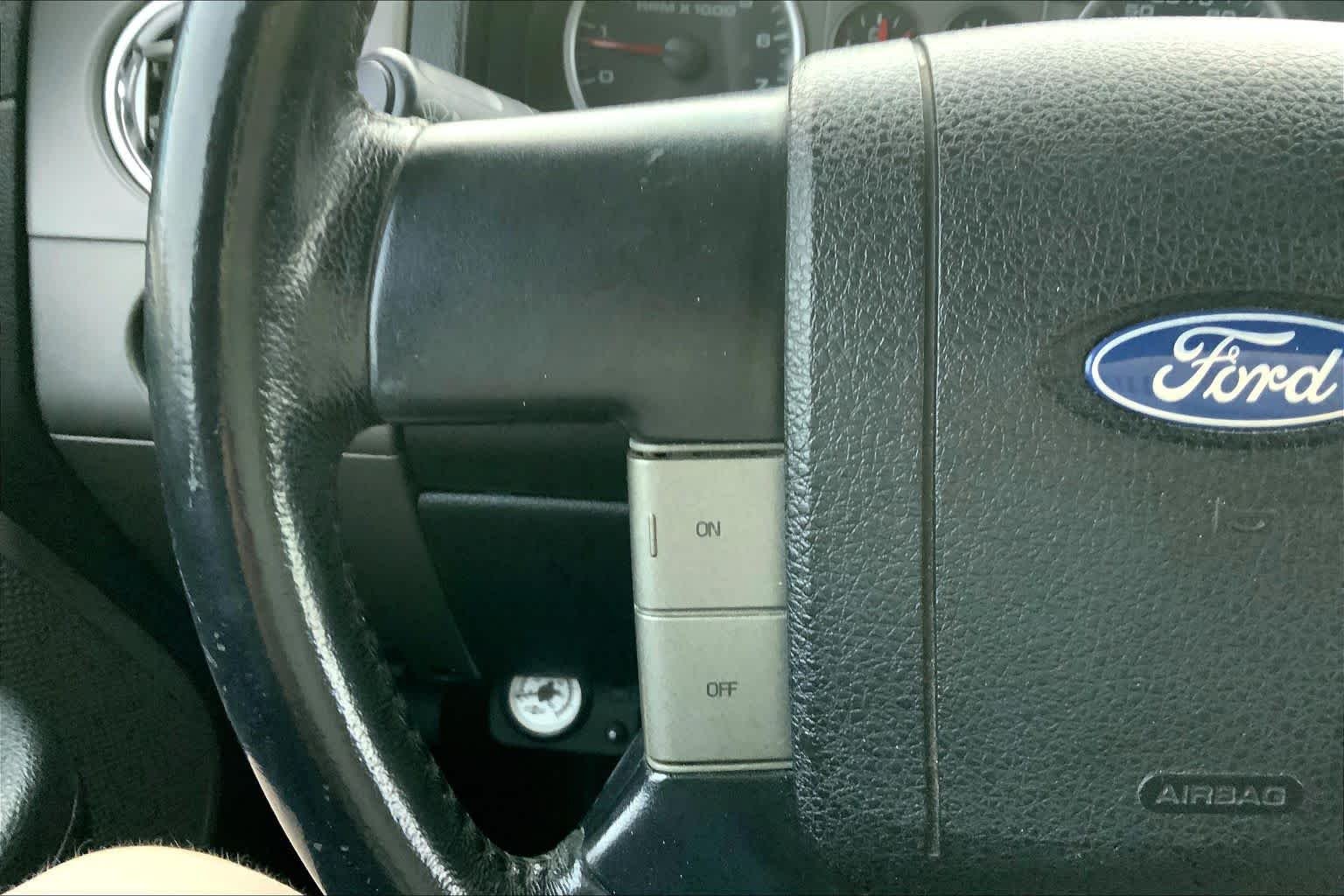 Used 2006 Silver Metallic Ford FX4 image 19