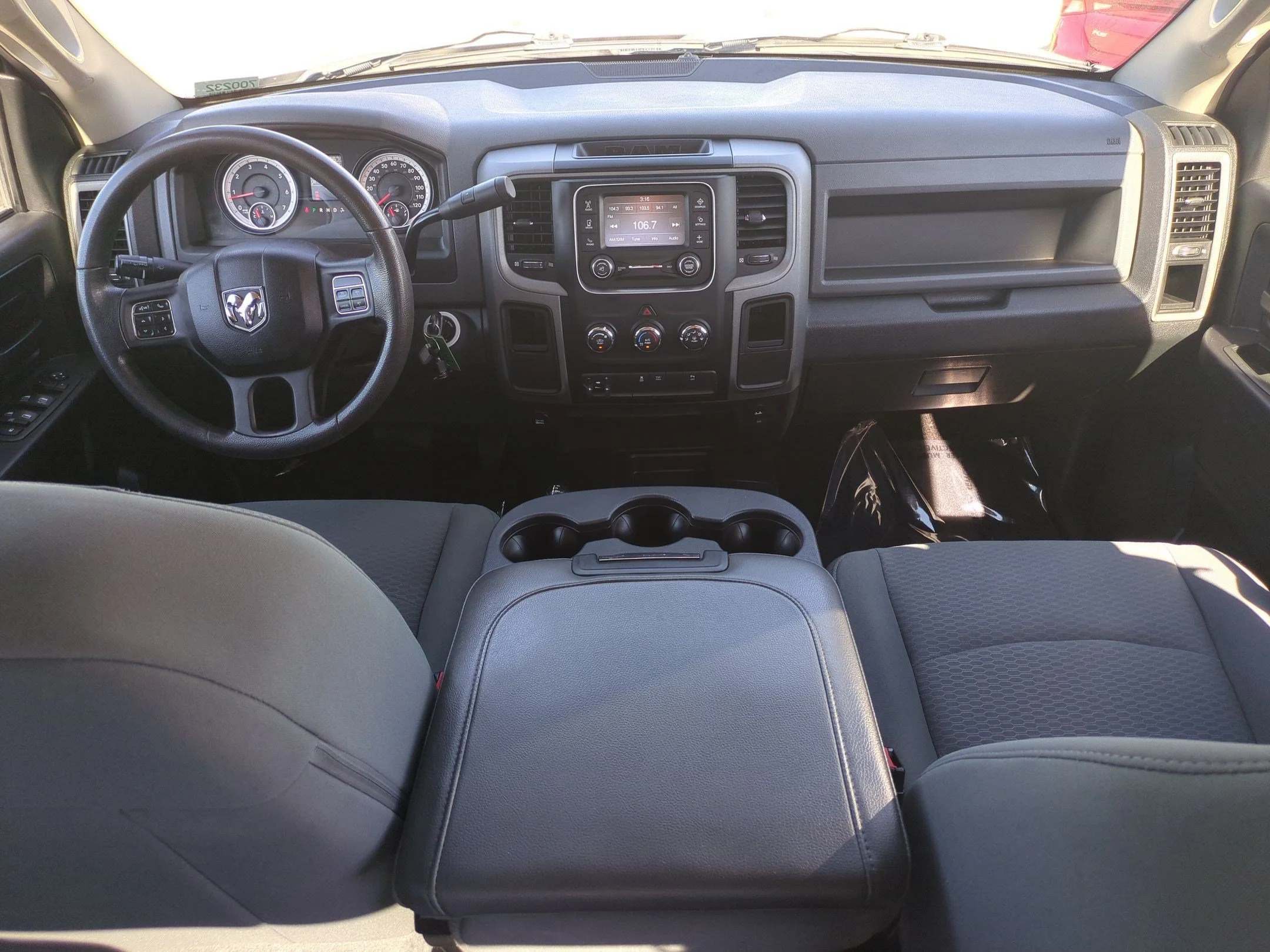 2015 RAM Ram 2500 Pickup Tradesman - Photo 25